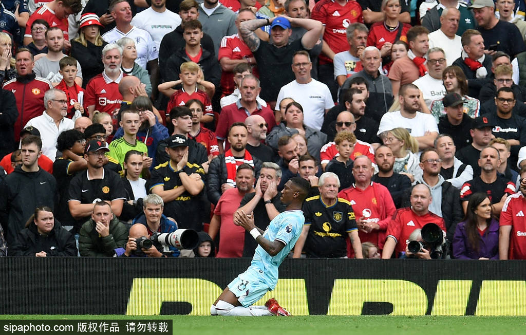 新宿创造vs冲绳_赛季首胜新宿创造vs冲绳!英超-库尼亚伤退B费点射绝杀 曼联3-2伯恩利