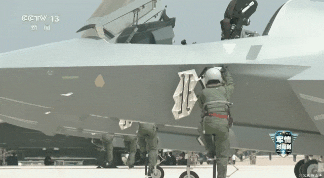国际友谊赛U19_中国歼-35最新画面国际友谊赛U19!6枚中距弹、隐藏登机梯首次曝光!