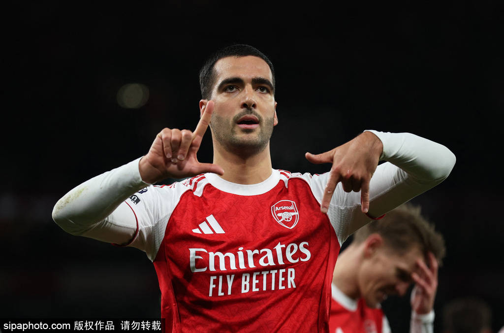 皇冠信用网会员开户_英超-梅里诺传射萨卡破门 赖斯伤退阿森纳2-0小蜜蜂5分领跑