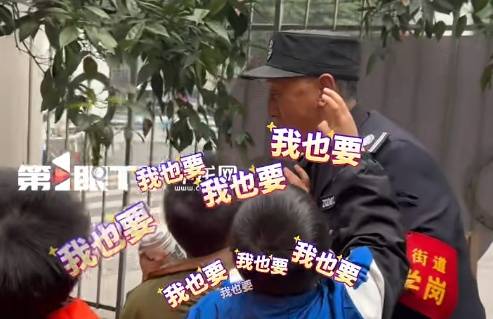 皇冠登一登二登三区别
_“爷爷 爷爷 爷爷……”重庆一幼儿园摘橘子场面火上热搜皇冠登一登二登三区别
!网友:大型葫芦娃喊爷爷现场