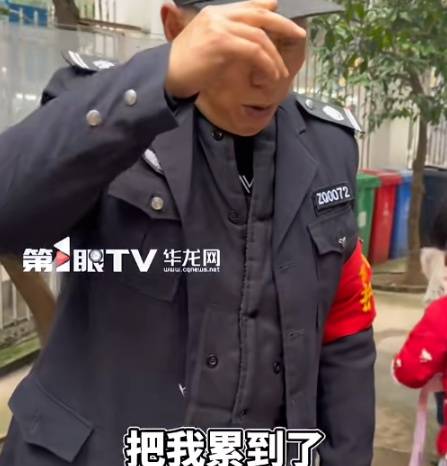 皇冠登一登二登三区别
_“爷爷 爷爷 爷爷……”重庆一幼儿园摘橘子场面火上热搜皇冠登一登二登三区别
!网友:大型葫芦娃喊爷爷现场