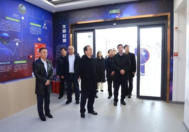 皇冠信用网注册_枣庄市委常委、滕州市委书记王广部到枣庄科技职业学院讲授思政课