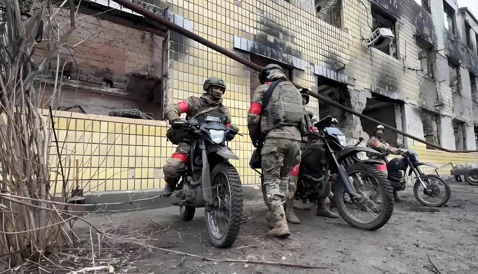 皇冠信用网登1_兵败如山倒!俄特种部队拿下指挥部皇冠信用网登1,乌军第155独立机械化旅,几乎全员从前线叛逃