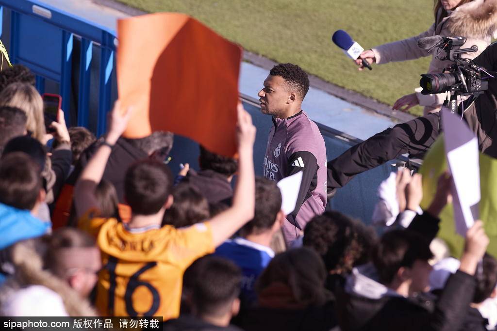 皇冠官方_超级杯前夕：皇马最后训练爆出大新闻皇冠官方，吕迪格缺席令阿隆索难题加重