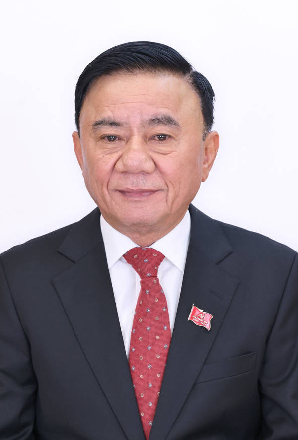 世界杯皇冠平台_越共第十四届中央政治局成员名单公布