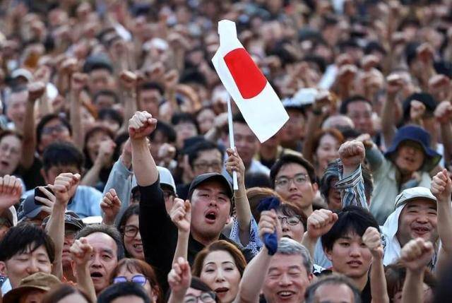 世界杯足球平台代理_日本选战突现重大反转世界杯足球平台代理,高市早苗拿下重要一战,中国必须做好最坏打算