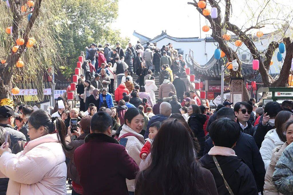 皇冠信用网登3代理注册_上海将直冲23℃皇冠信用网登3代理注册！紧接着又是一波降温+降雨+大风…