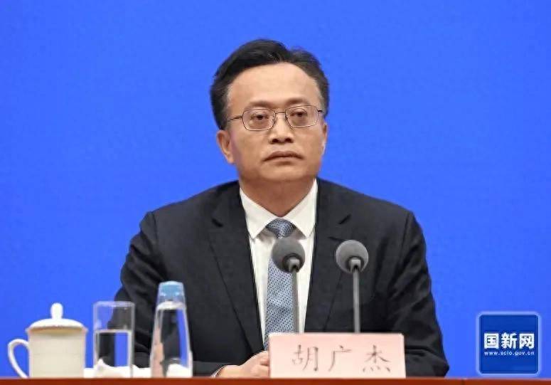 皇冠信用网出租_江苏省委统战部原部长胡广杰皇冠信用网出租，江苏省人大代表资格终止；今年7月，已跨省履新贵州省常务副省长