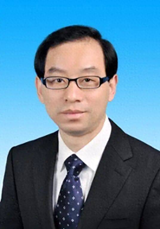 皇冠mos077_湖北省宜昌市市长陈红辉、孝感市市长林中麟、孝感市委副书记（正厅长级）王云清皇冠mos077，拟进一步使用